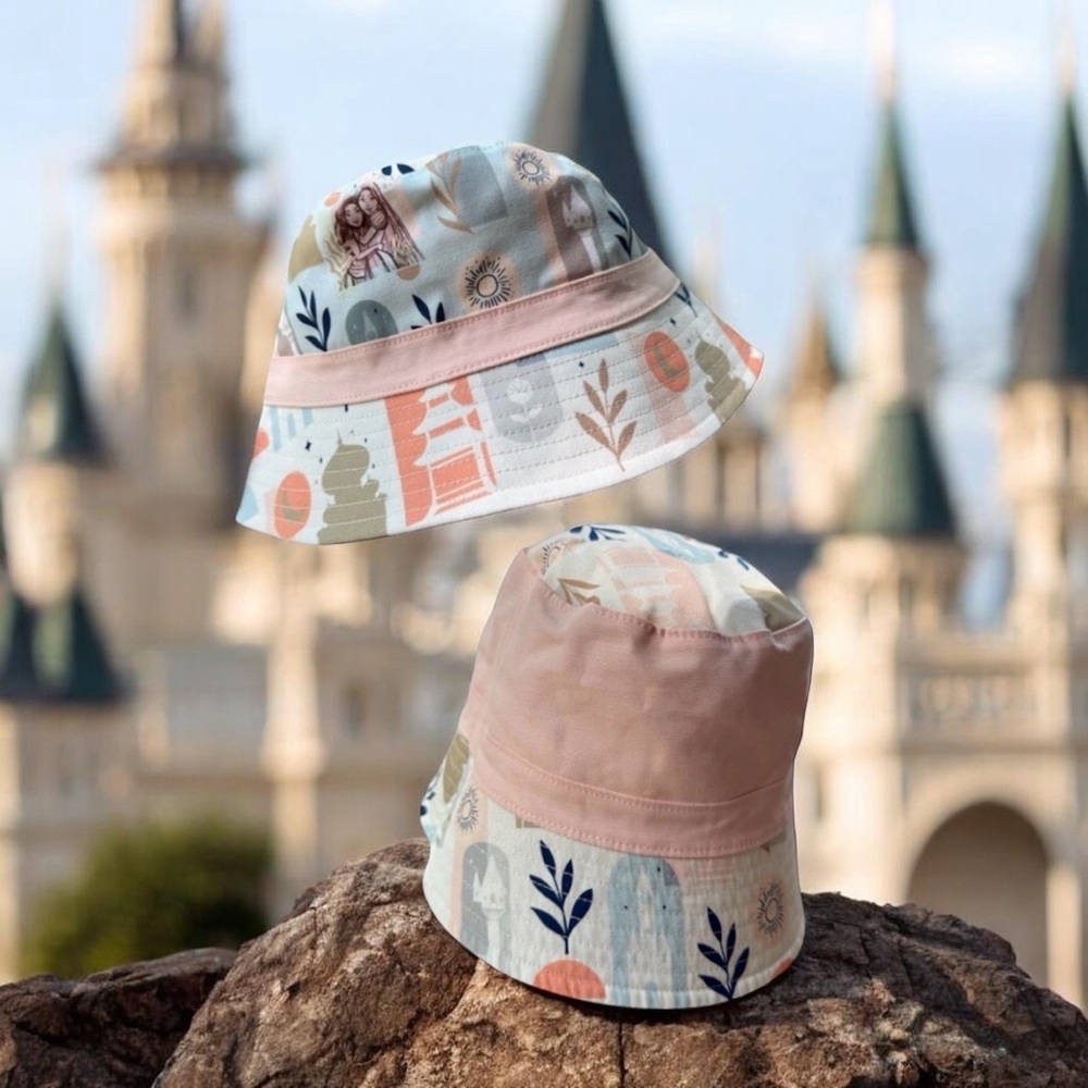 Disney Parks Reversible Bucket Hat 🆕 Adult Size